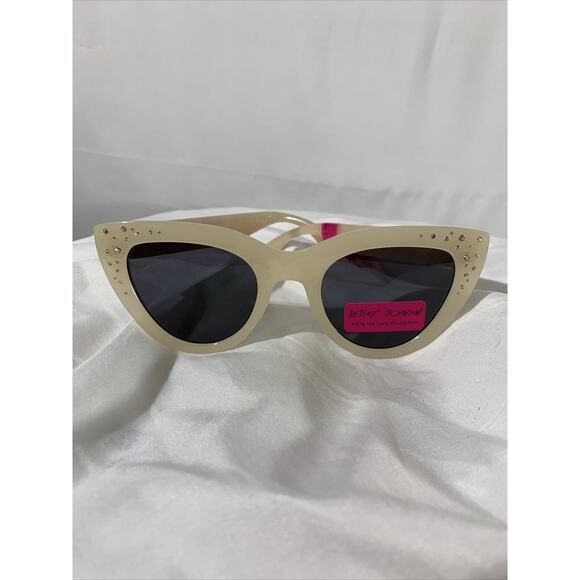 Betsey Johnson Cat Eye Sunglasses NWT Bling - Picture 1 of 6